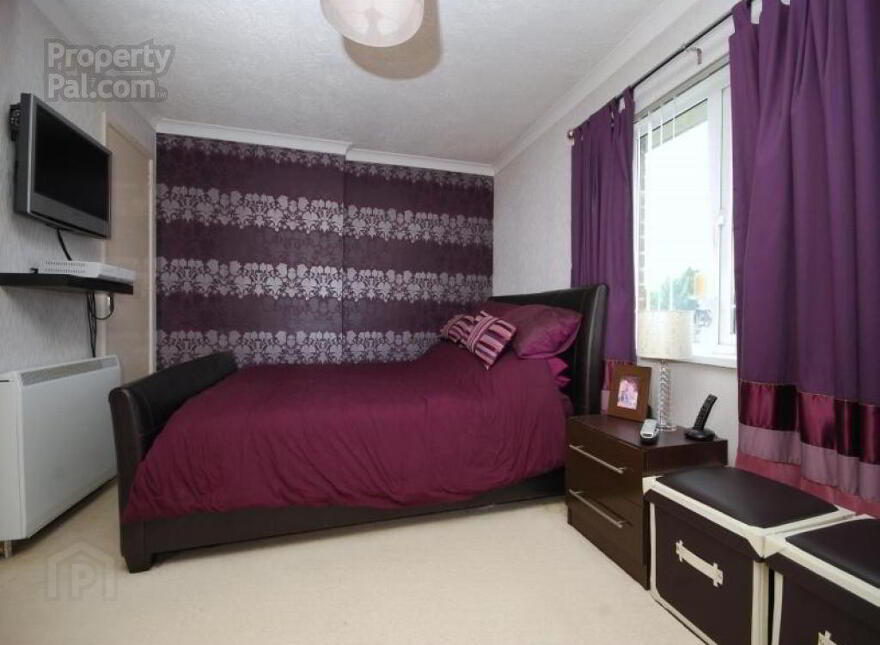 7f Glenarm Square, Finaghy, Belfast, BT10 0FD
