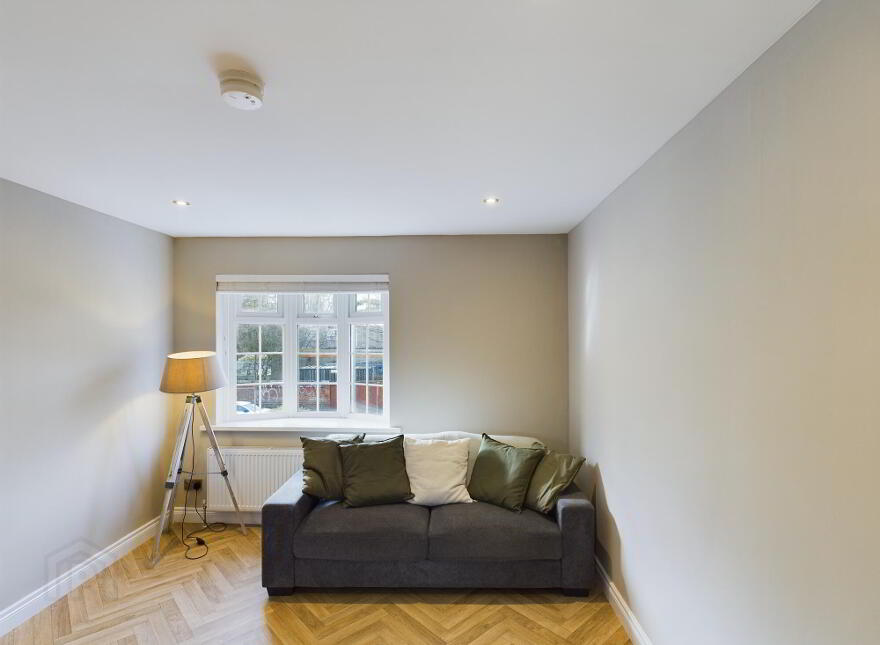 12 Park Place, Ravenhill Road, Belfast, BT6 8FR