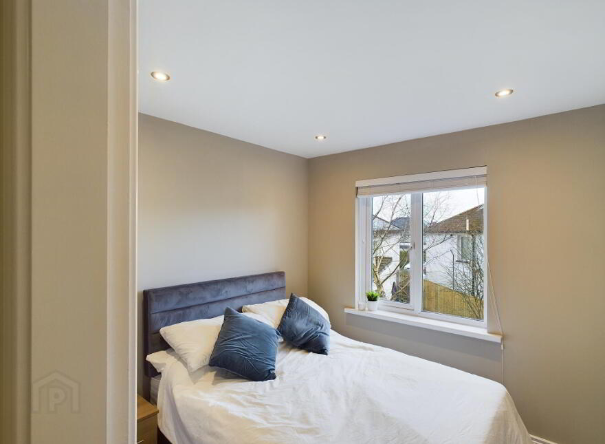 12 Park Place, Ravenhill Road, Belfast, BT6 8FR
