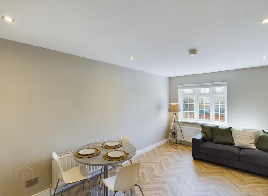 12 Park Place, Ravenhill Road, Belfast, BT6 8FR