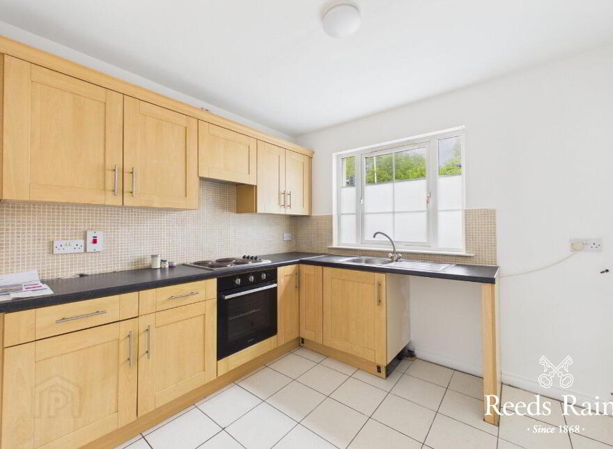 4 Eden Court, Carrickfergus, BT38 7QB