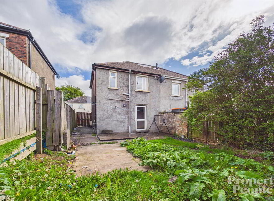 24 Silverstream Gardens, Belfast, BT14 8GS