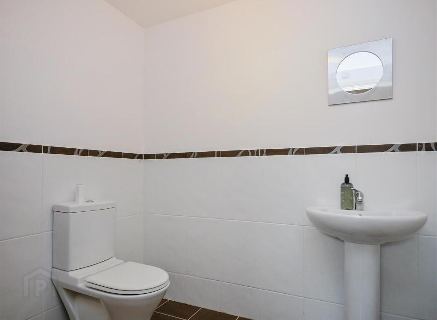3 Brooke Hall, Saintfield Road, Belfast, BT8 6WB