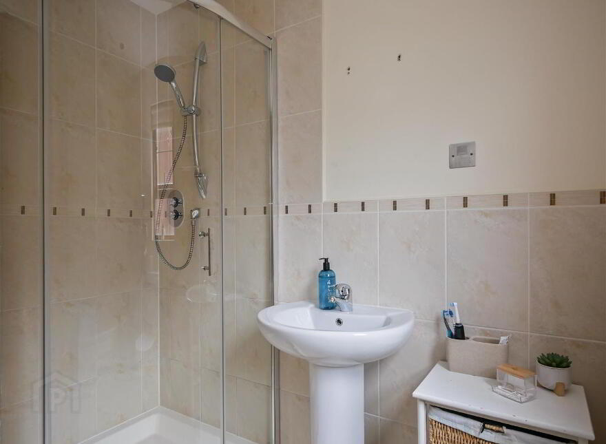 3 Brooke Hall, Saintfield Road, Belfast, BT8 6WB