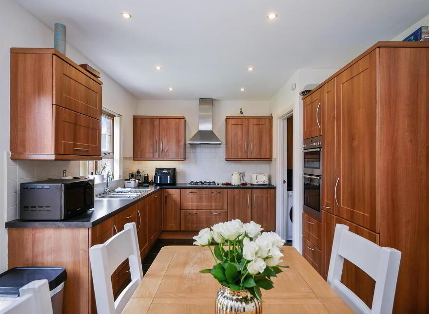 3 Brooke Hall, Saintfield Road, Belfast, BT8 6WB