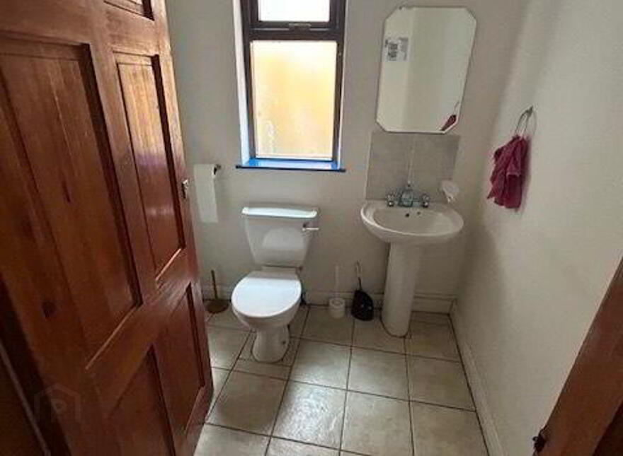 2 X Apts, 1 X Commercial Unit (Yield C. 14.5), Green Street, Boyle, F52HN25