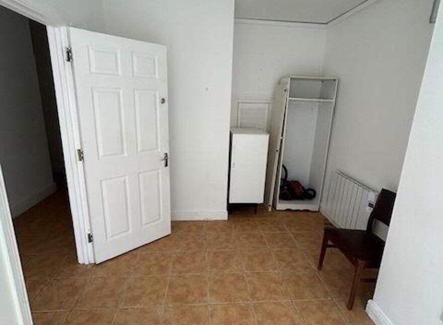 2 X Apts, 1 X Commercial Unit (Yield C. 14.5), Green Street, Boyle, F52HN25