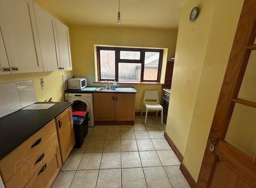 2 X Apts, 1 X Commercial Unit (Yield C. 14.5), Green Street, Boyle, F52HN25