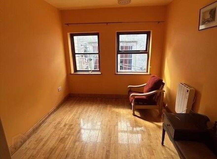 2 X Apts, 1 X Commercial Unit (Yield C. 14.5), Green Street, Boyle, F52HN25