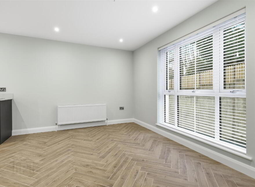 Apt 6, Castlerock Road, Coleraine, BT51 3JY