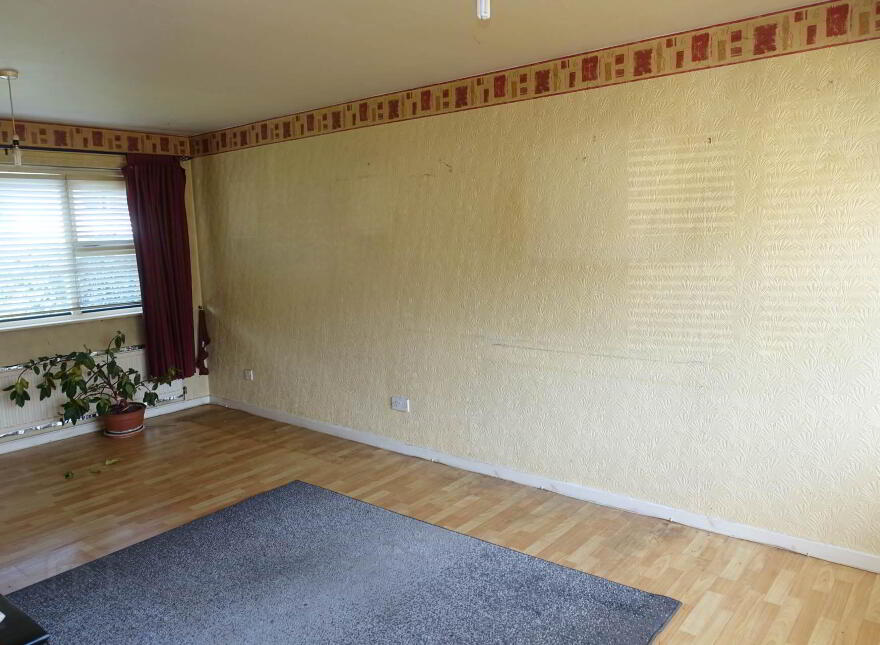 13 Kilmacormick Close, Enniskillen, BT74 6ES