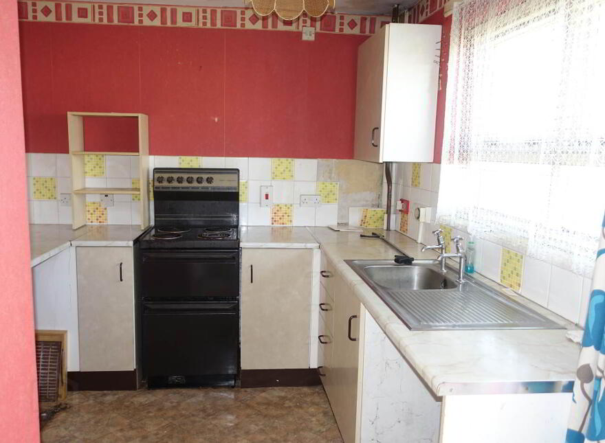 13 Kilmacormick Close, Enniskillen, BT74 6ES