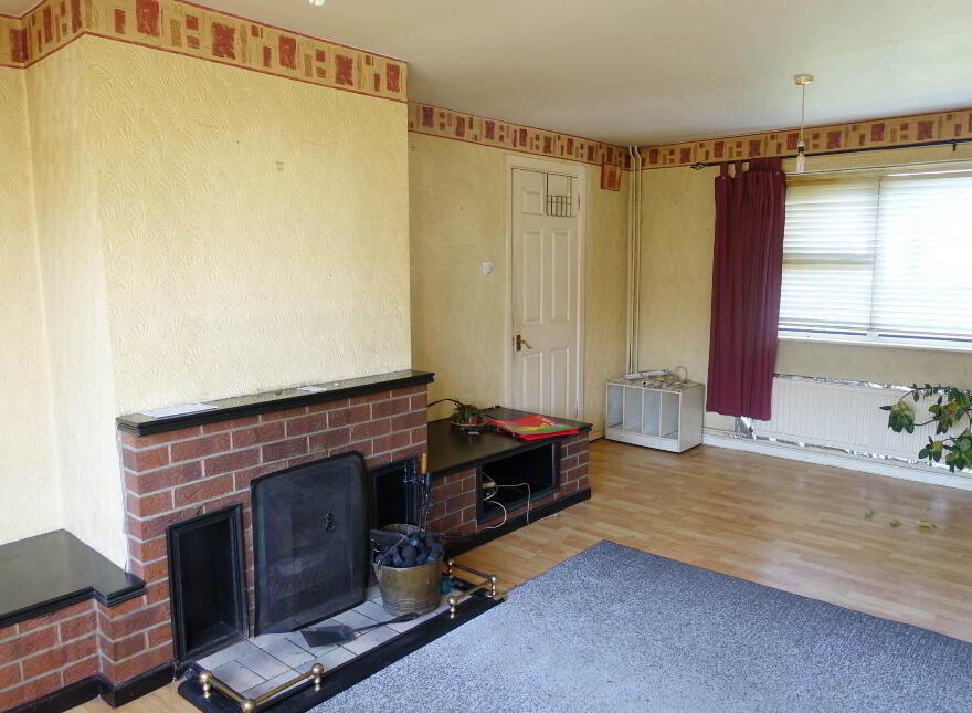 13 Kilmacormick Close, Enniskillen, BT74 6ES