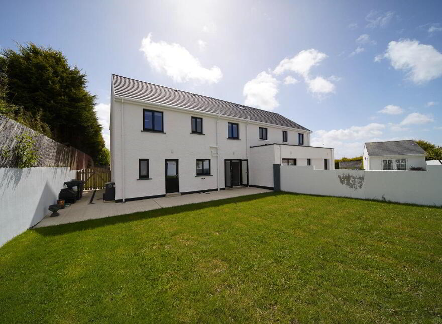 16 Solomons Manor, Letterkenny, F92P2R6