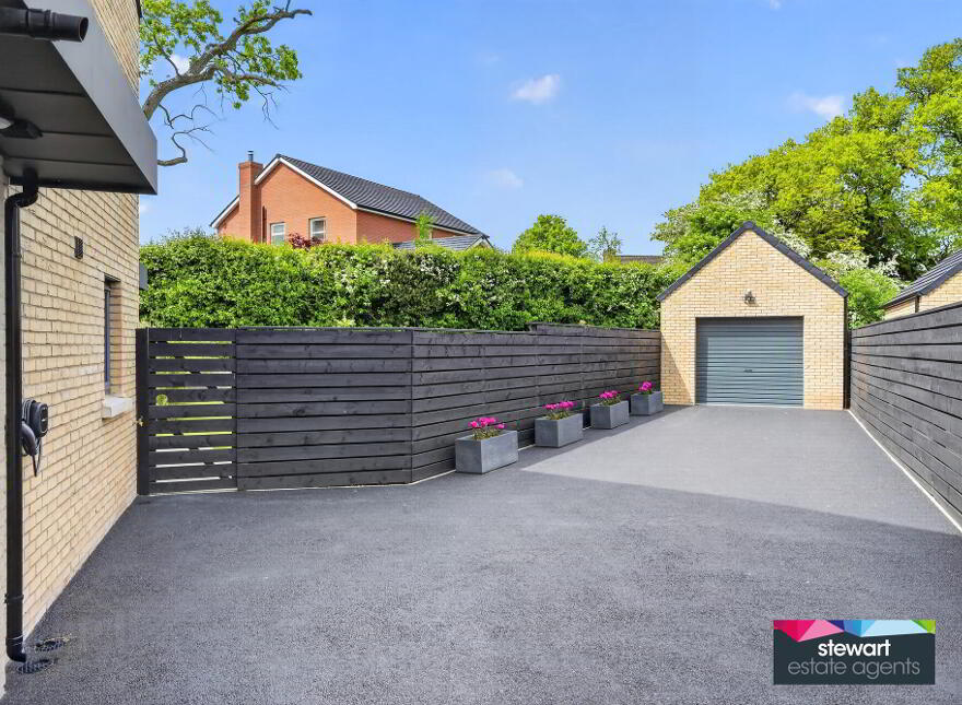 29 Moira Gate, Lurgan Road, Moira, BT67 0XZ