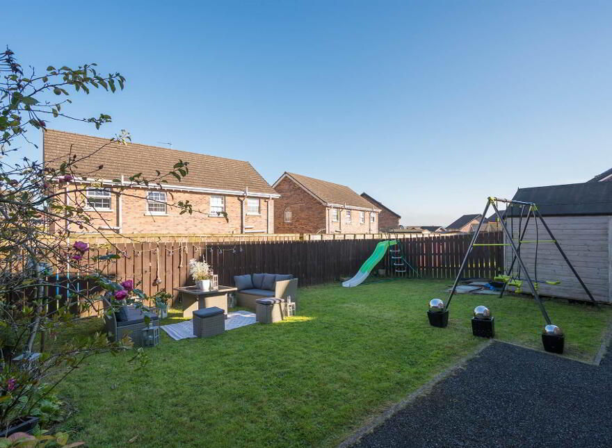 47 Mount Eagles Glen, Dunmurry, Belfast, BT17 0WS