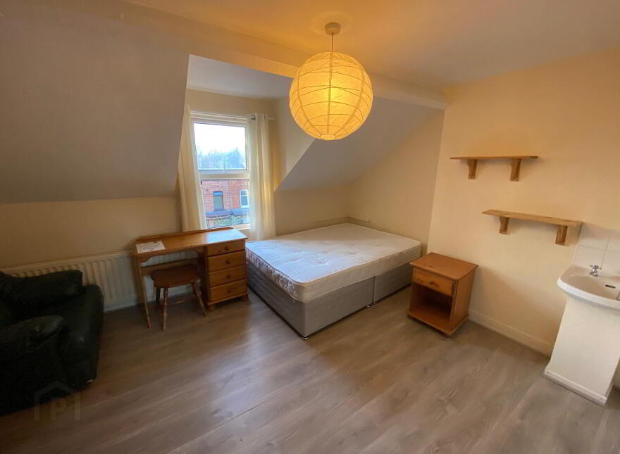 52 Delhi Street, Off Ormeau Road, Belfast, BT7 3AL