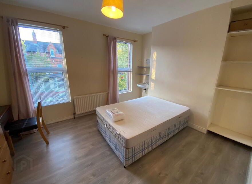 52 Delhi Street, Off Ormeau Road, Belfast, BT7 3AL