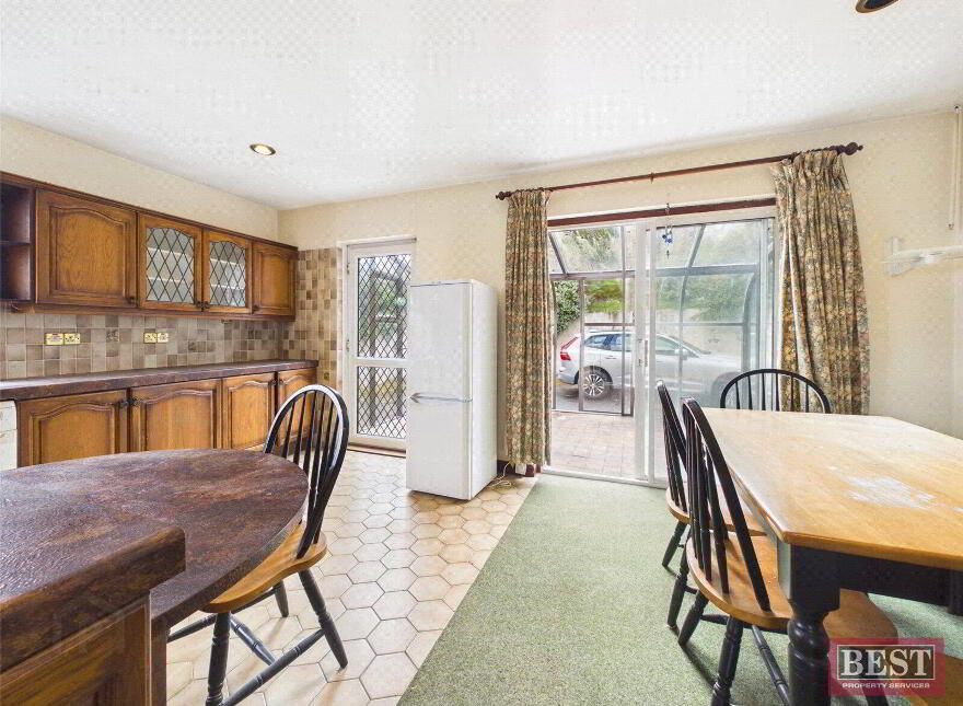 16 Upper Dromore Road, Warrenpoint, Newry, BT34 3PW