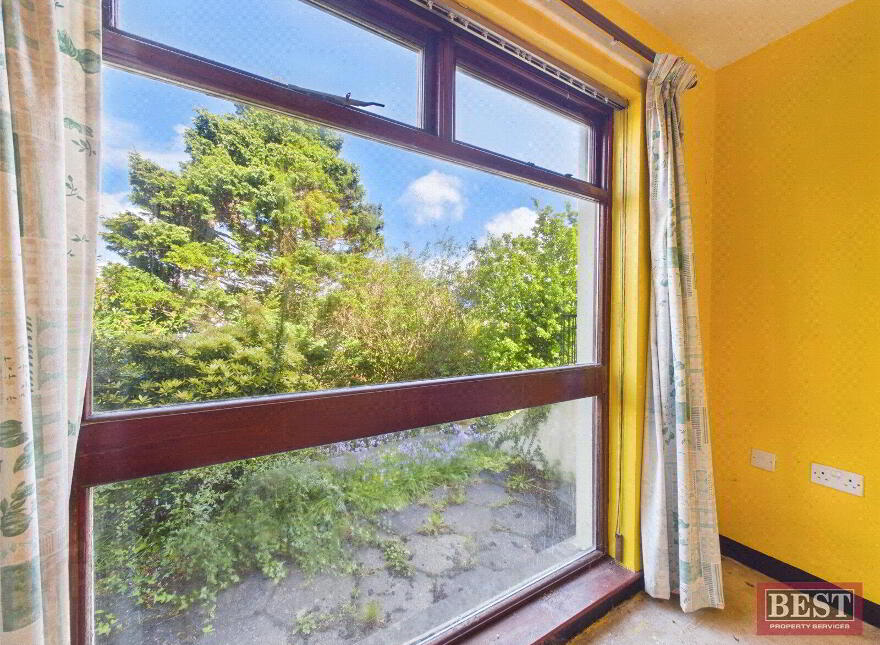 16 Upper Dromore Road, Warrenpoint, Newry, BT34 3PW