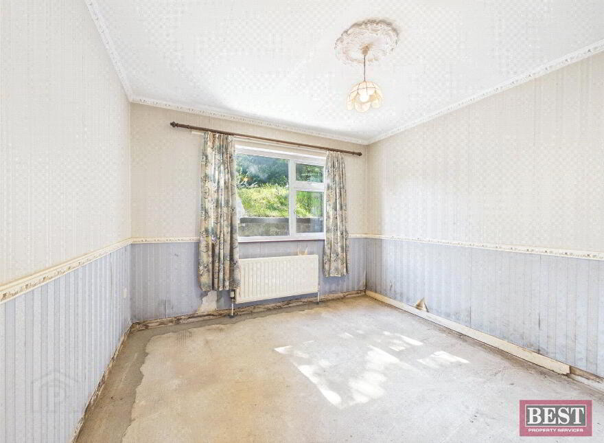 16 Upper Dromore Road, Warrenpoint, Newry, BT34 3PW