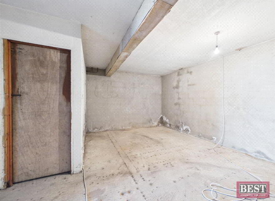 16 Upper Dromore Road, Warrenpoint, Newry, BT34 3PW