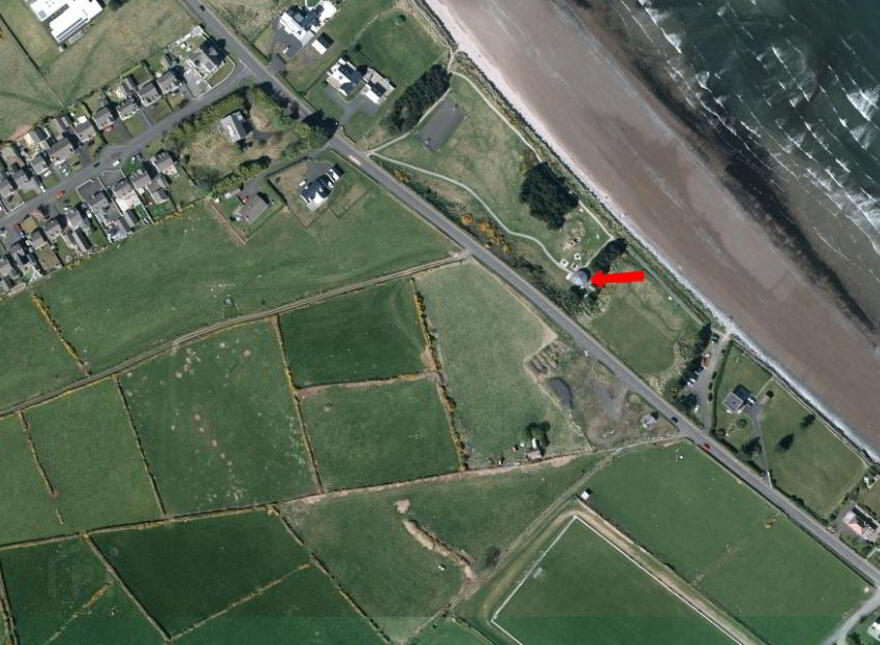 Glenariff Beach Hut, 217 Garron Road, Waterfoot, BT44 0RB