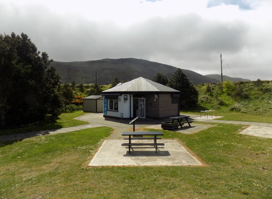 Glenariff Beach Hut, 217 Garron Road, Waterfoot, BT44 0RB