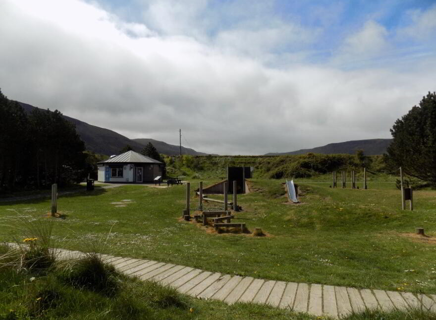 Glenariff Beach Hut, 217 Garron Road, Waterfoot, BT44 0RB