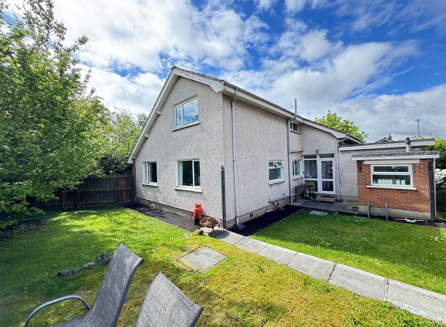 5 Dunsona Park, Jordanstown, Newtownabbey, BT37 0RN