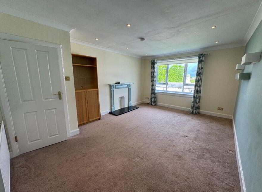 14/6 Redhall Place, Longstone, Edinburgh, EH14 2DL