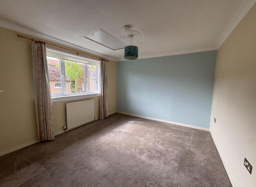 14/6 Redhall Place, Longstone, Edinburgh, EH14 2DL