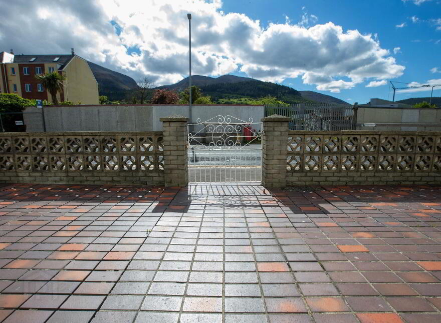 'Aurora', 25 Bryansford Road, Newcastle, BT33 0HJ