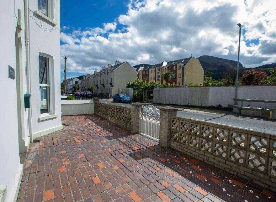 'Aurora', 25 Bryansford Road, Newcastle, BT33 0HJ