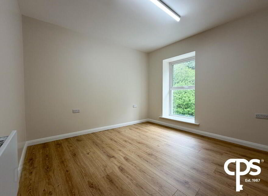 Room 9 24, 26 Spencer Road, Derry, BT47 6AA