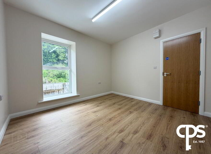 Room 9 24, 26 Spencer Road, Derry, BT47 6AA