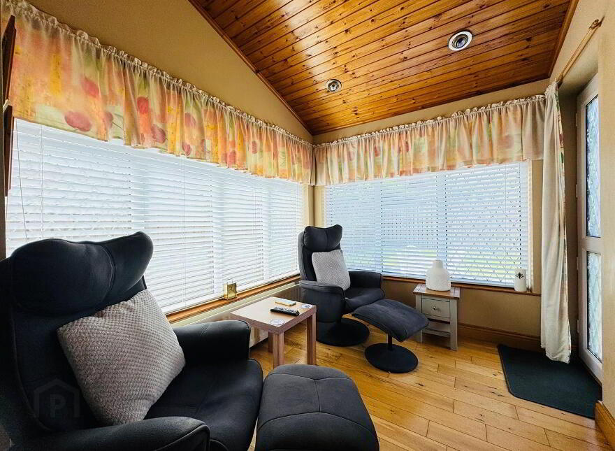 20 Fairhill Drive, Carnmoney, Newtownabbey, BT36 6LU
