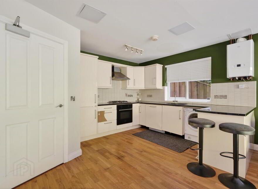 41 Glenburn Manor, Dunmurry, Belfast, BT17 9DX