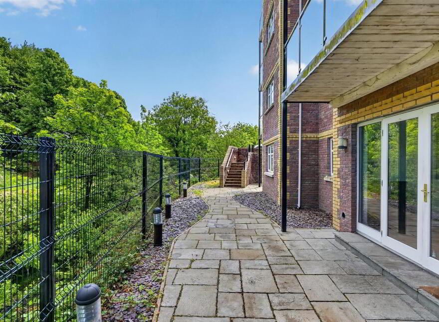 41 Glenburn Manor, Dunmurry, Belfast, BT17 9DX