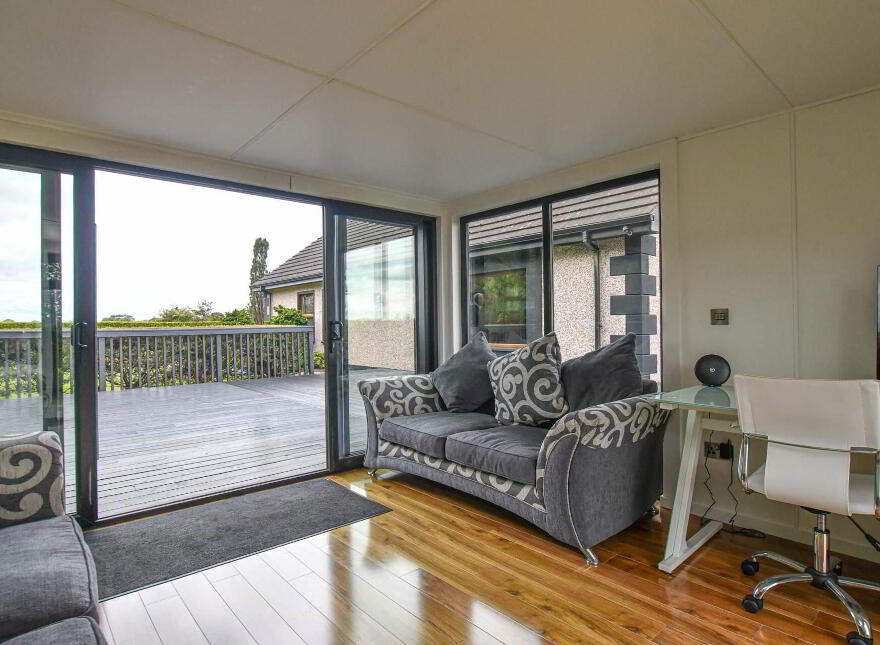 25 Ballysculty Road, Nr, Templepatrick, BT41 4QU