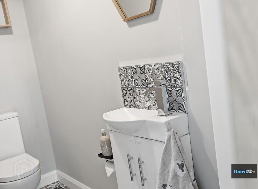 11 Castle Glen Ponds, Dungannon, BT71 6XX