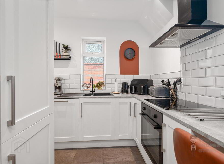 155 Knock Road, Belfast, BT5 6LH