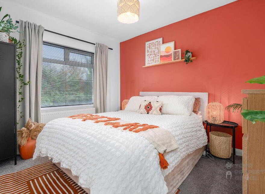 155 Knock Road, Belfast, BT5 6LH
