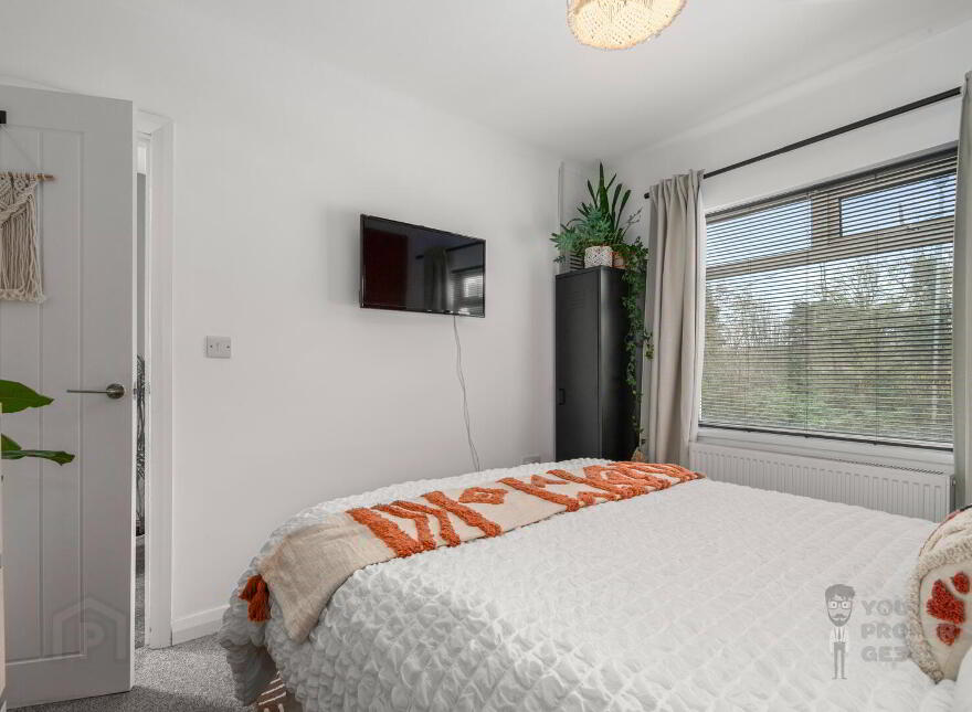 155 Knock Road, Belfast, BT5 6LH