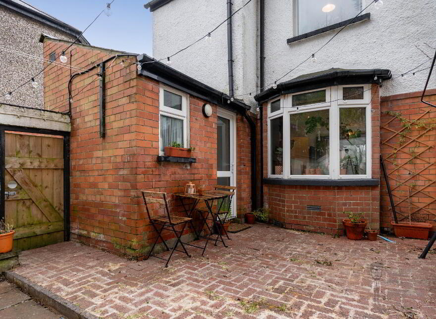 155 Knock Road, Belfast, BT5 6LH