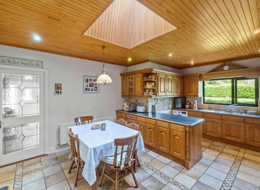 Stradeen, Ballymackney, Inniskeen, A81HD52