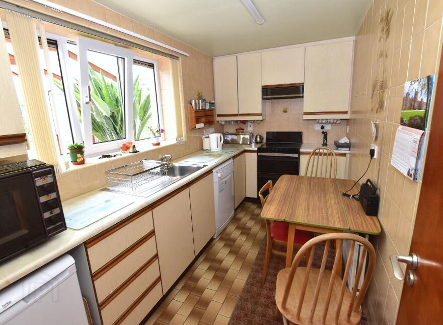 6 High Street, Ballyhalbert, BT22 1BL
