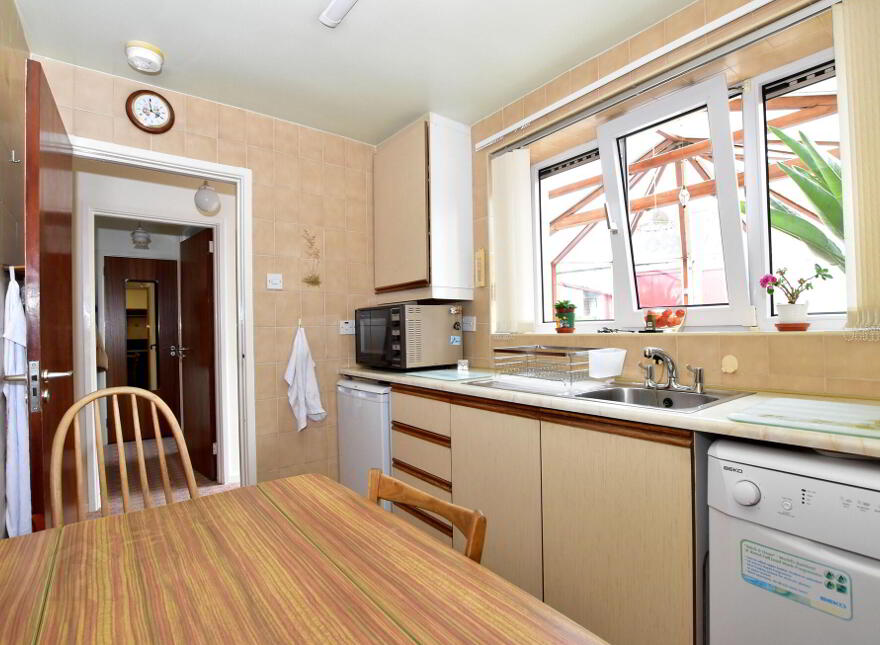 6 High Street, Ballyhalbert, BT22 1BL