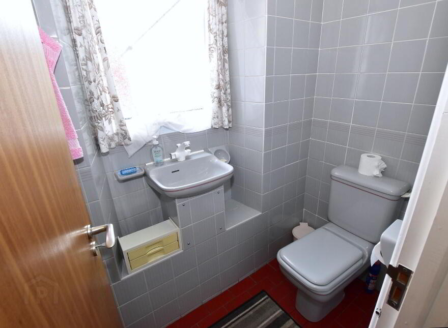 6 High Street, Ballyhalbert, BT22 1BL