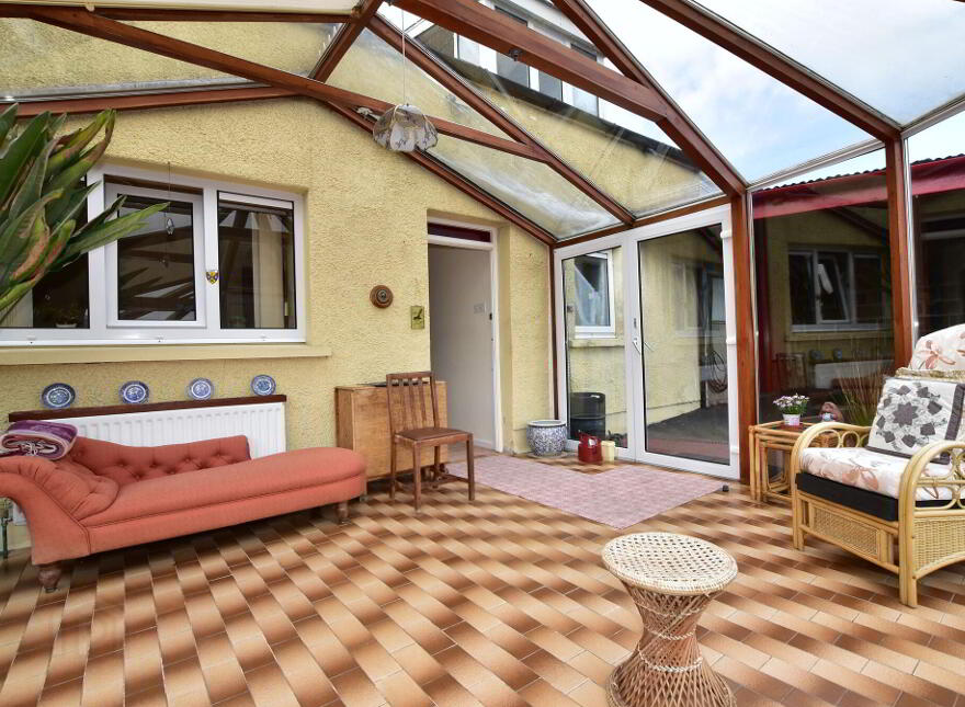 6 High Street, Ballyhalbert, BT22 1BL